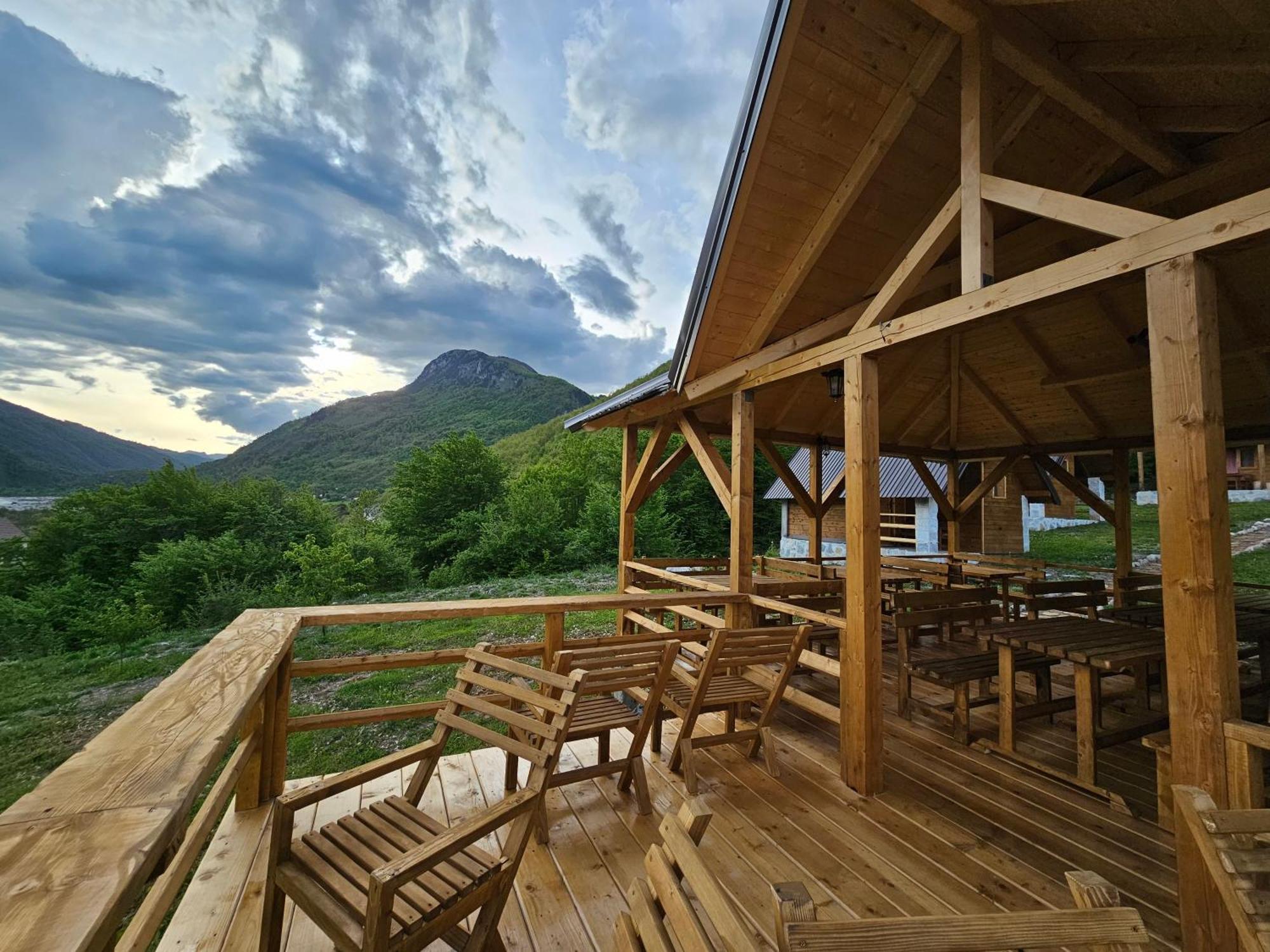 Ethno Star Bojovic Guest House Gusinje Екстериор снимка