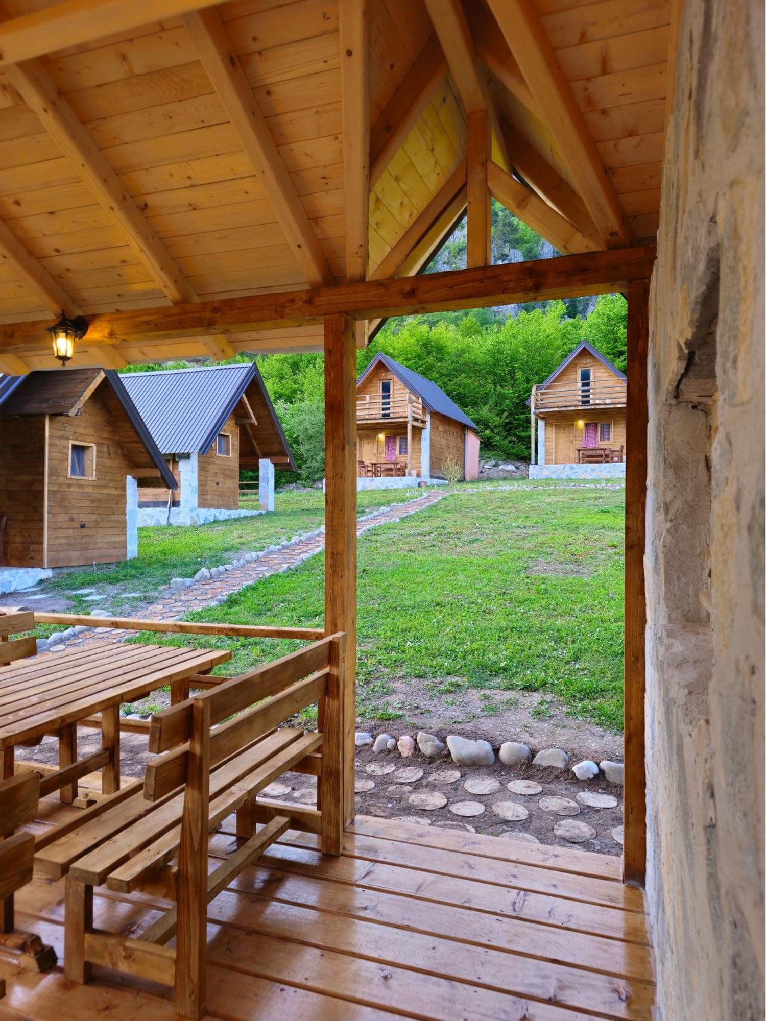 Ethno Star Bojovic Guest House Gusinje Екстериор снимка