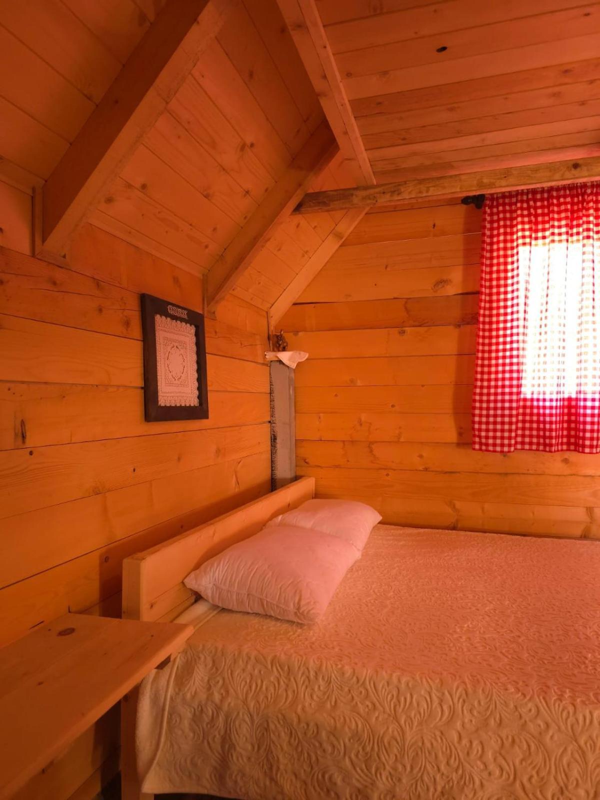 Ethno Star Bojovic Guest House Gusinje Екстериор снимка