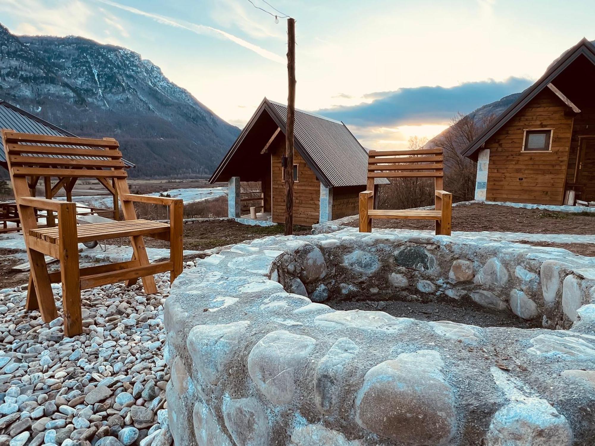 Ethno Star Bojovic Guest House Gusinje Екстериор снимка